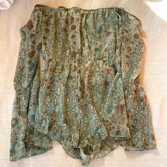 Victorias Secret Off the Shoulder Romper - Picture 6 of 6